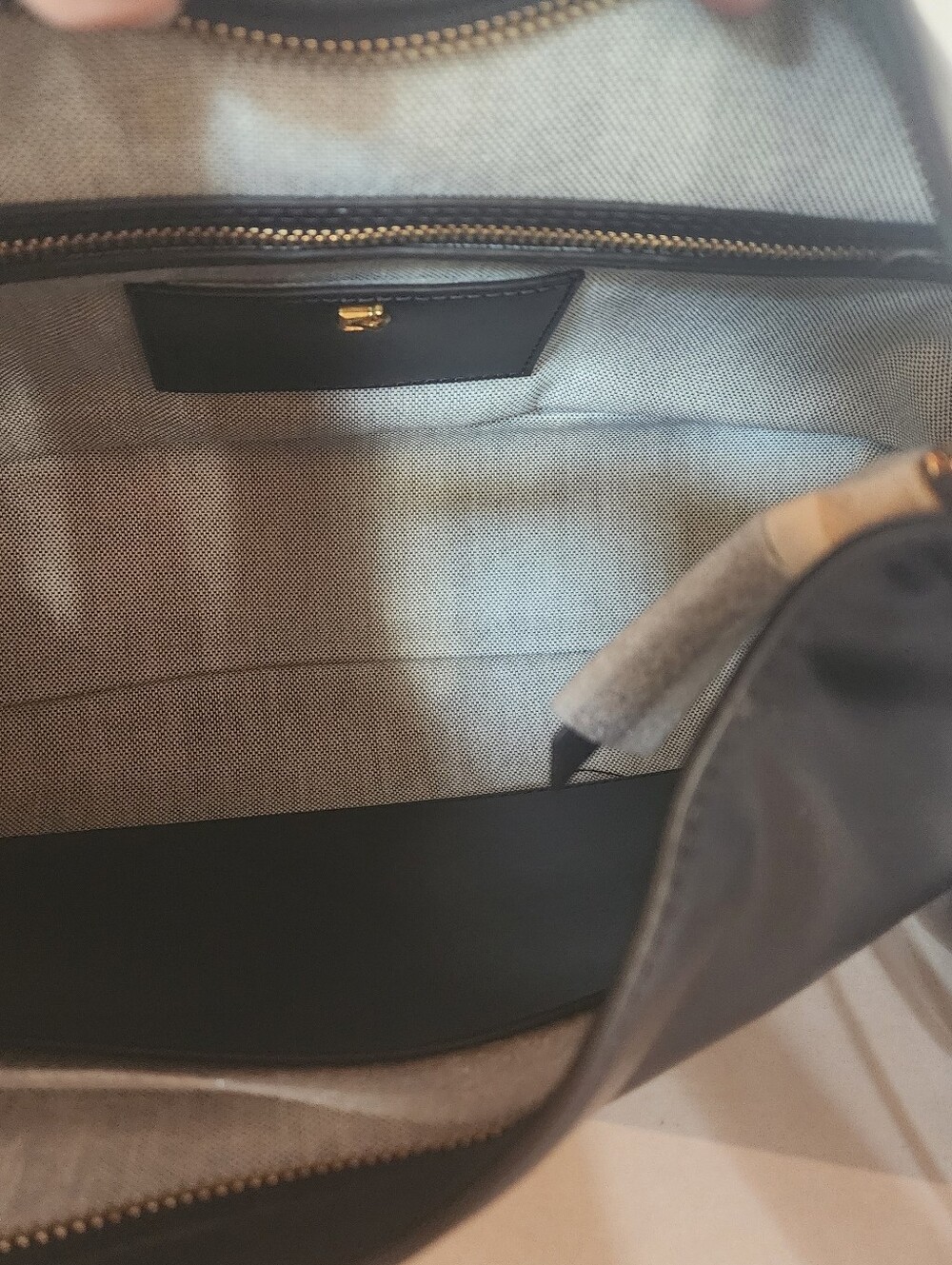 Donna Karen Bellmore Fringe Shoulder Bag FLAWED - Picture 9 of 10